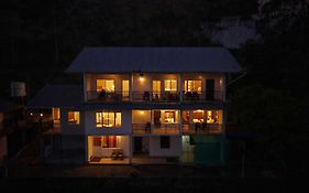 Rock And Mist Munnar House Resort